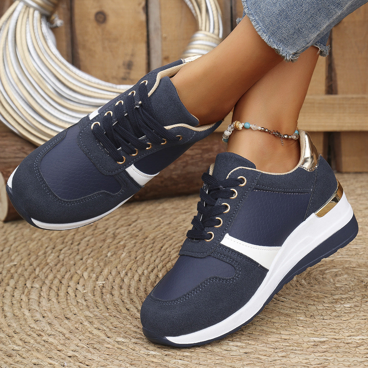 Casual Plus Size Lace Up Sneaker Women